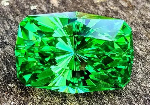 cobalt-lab-green-sapphire-house-of-sylas-long-cushion-cut-68-355-carats-djeva